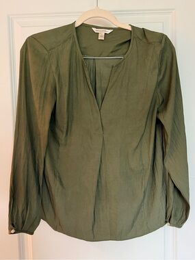 Banana Republic Olive Green Split Neck Blouse Long Sleeve Workwear